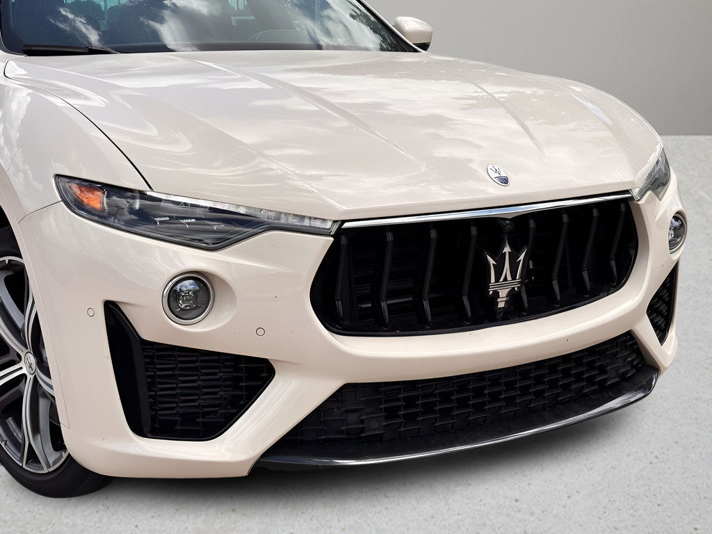 Used 2022 Maserati Levante Modena AWD/4WD image 2
