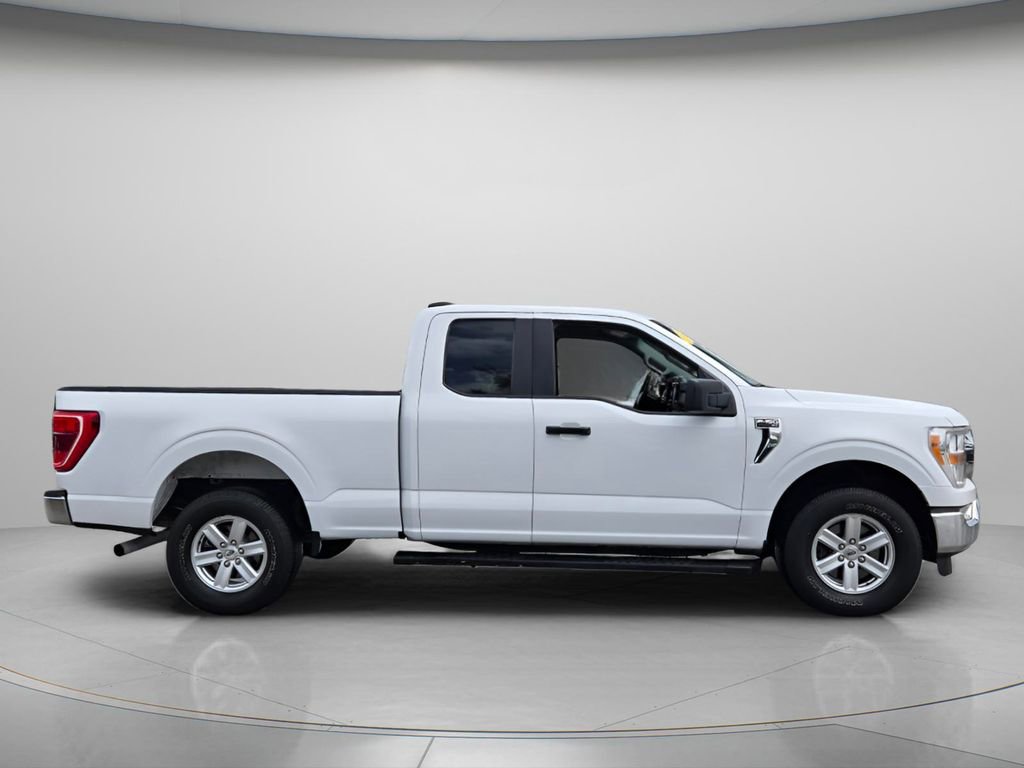 Used 2021 Ford F150 XLT w/ Trailer Tow Package AWD/4WD image 4