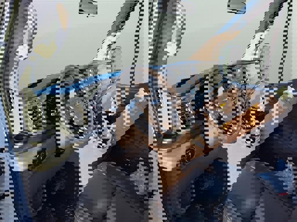 Used 2024 Ford Transit 350 image 10