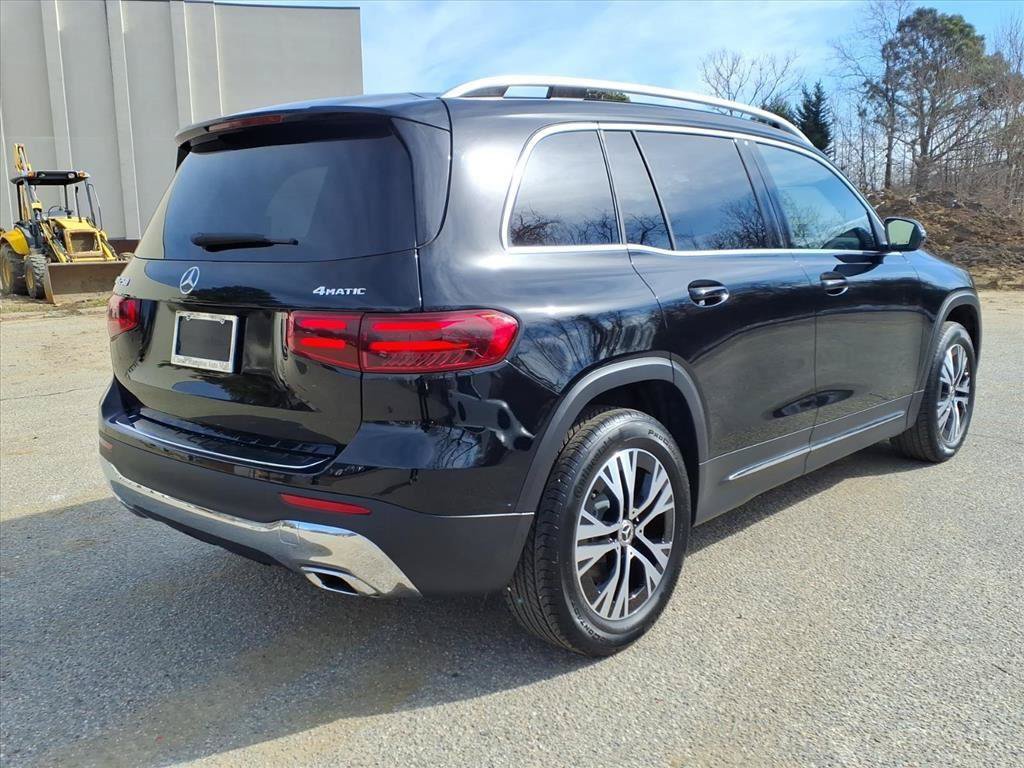 New 2026 Mercedes-Benz GLB 250 4MATIC image 7
