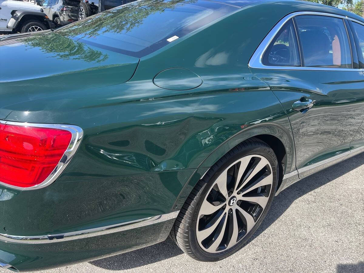 Used 2026 Bentley Flying Spur Plug-In Hybrid AWD/4WD image 22