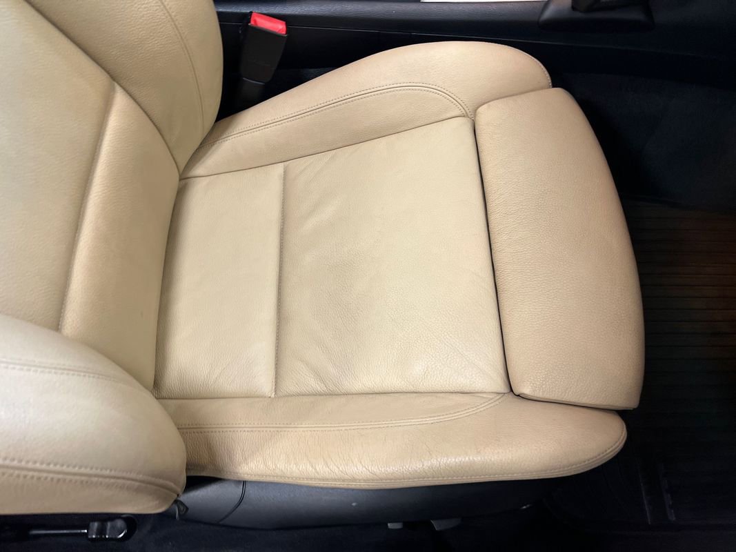 Used 2013 BMW 135i Convertible image 96