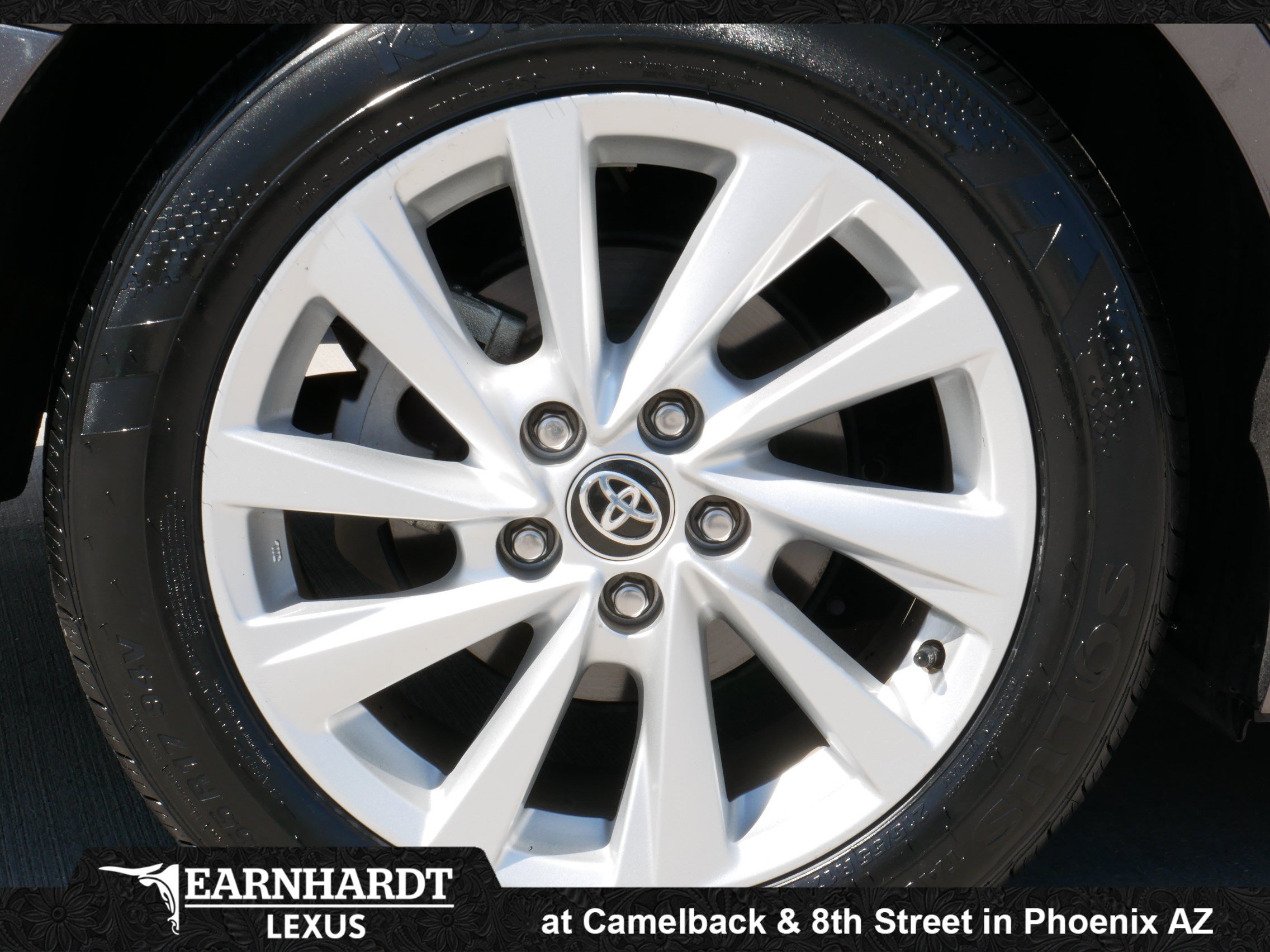 Used 2024 Toyota Camry LE FWD image 23