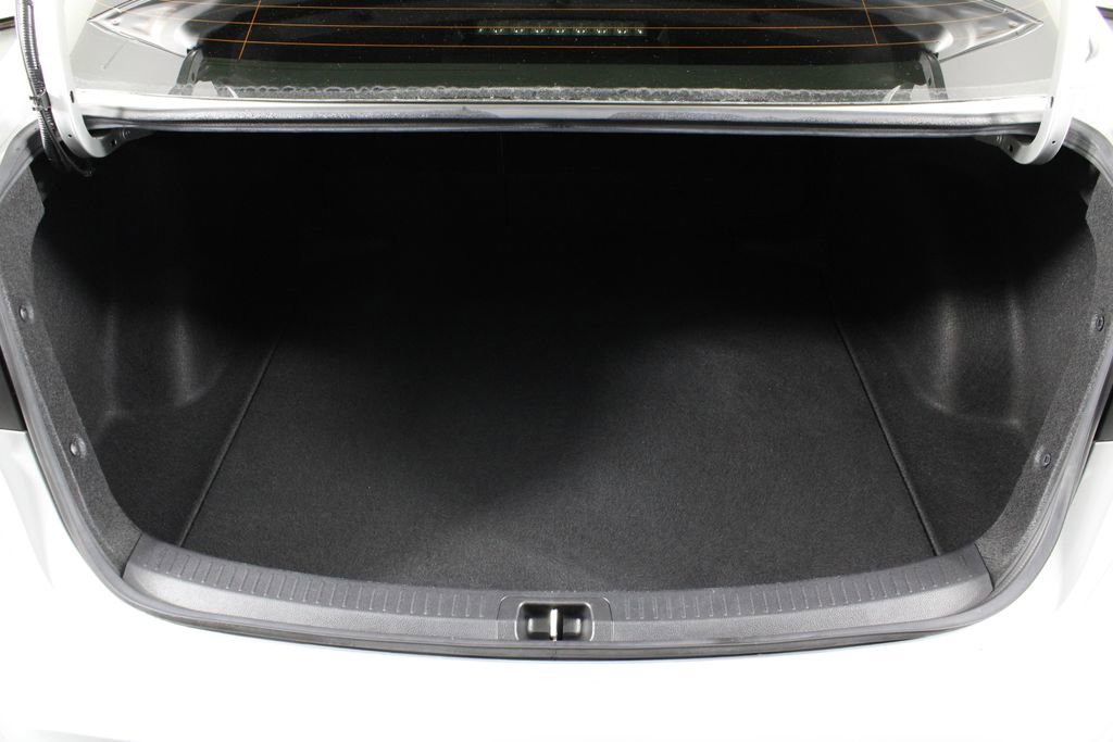 Used 2022 Toyota Corolla LE image 15