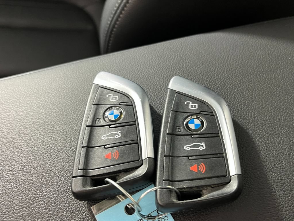 Used 2023 BMW 330i xDrive Sedan w/ M Sport Package AWD/4WD image 25