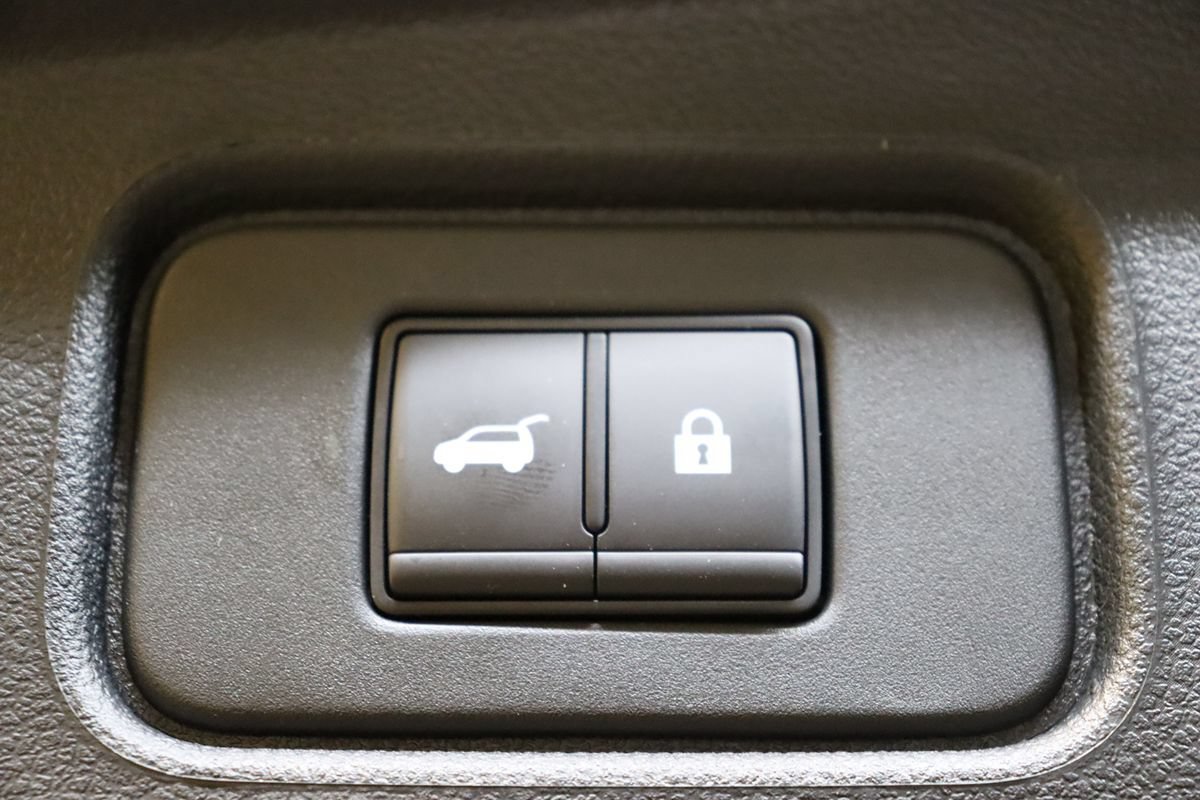 Used 2025 Nissan Pathfinder Platinum w/ Cargo Package AWD/4WD image 64