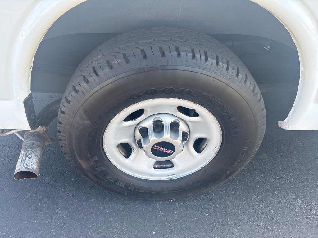 Used 2013 GMC Savana 2500 w/ Cold Climate Package image 8