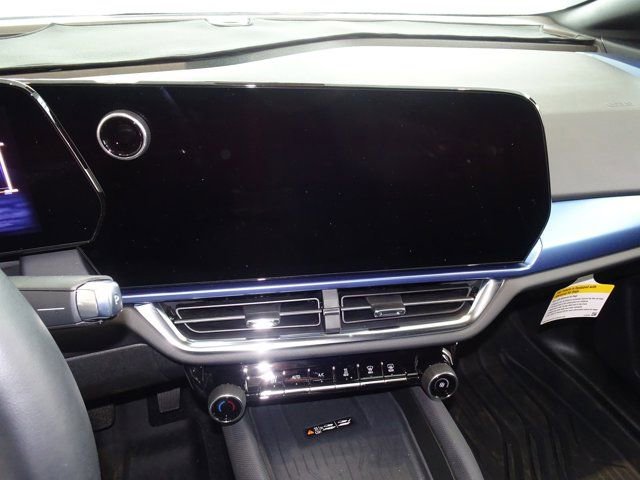 New 2025 Chevrolet Equinox EV LT w/ Convenience Package image 8