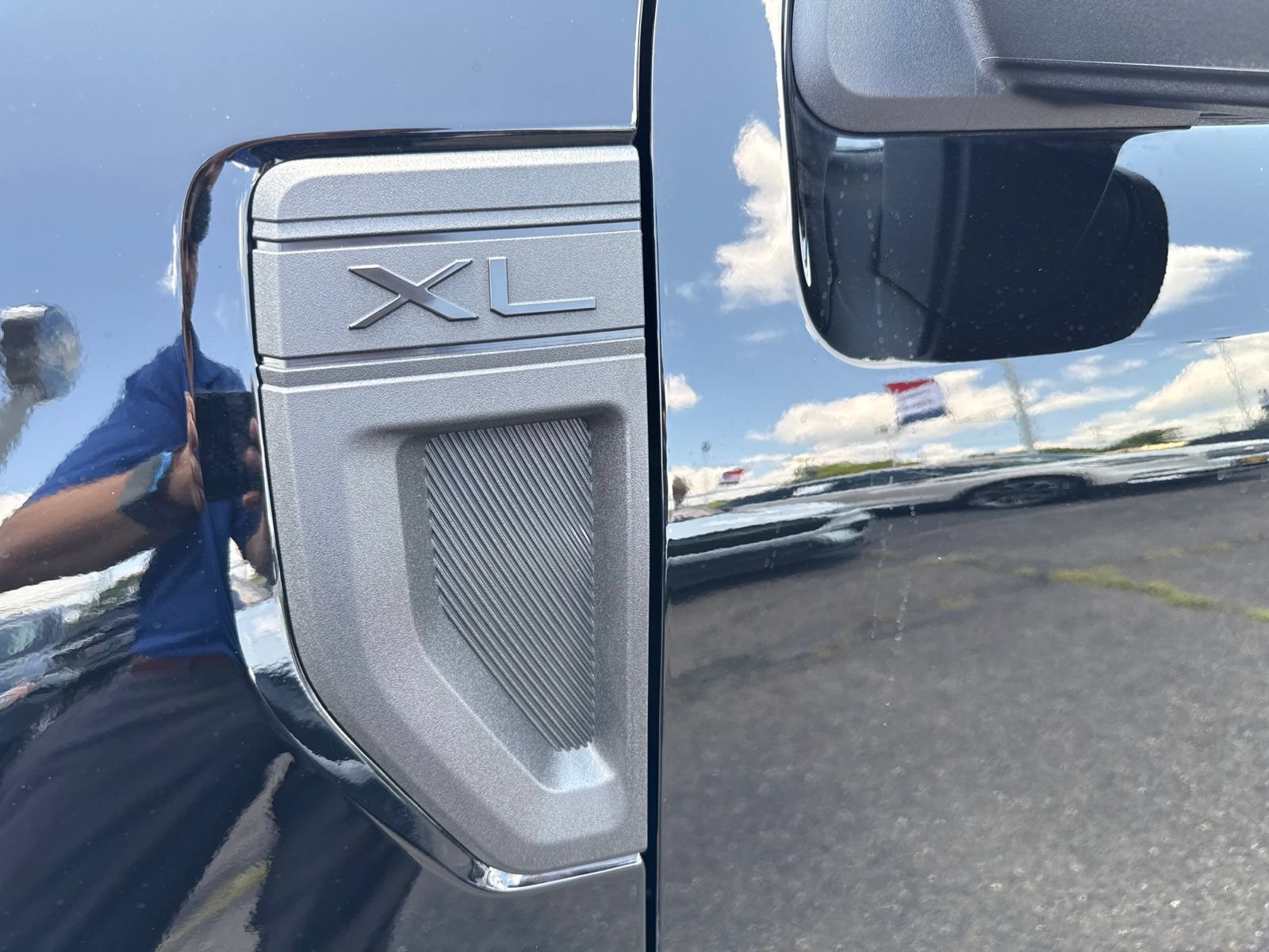Used 2025 Ford Maverick XL FWD image 9