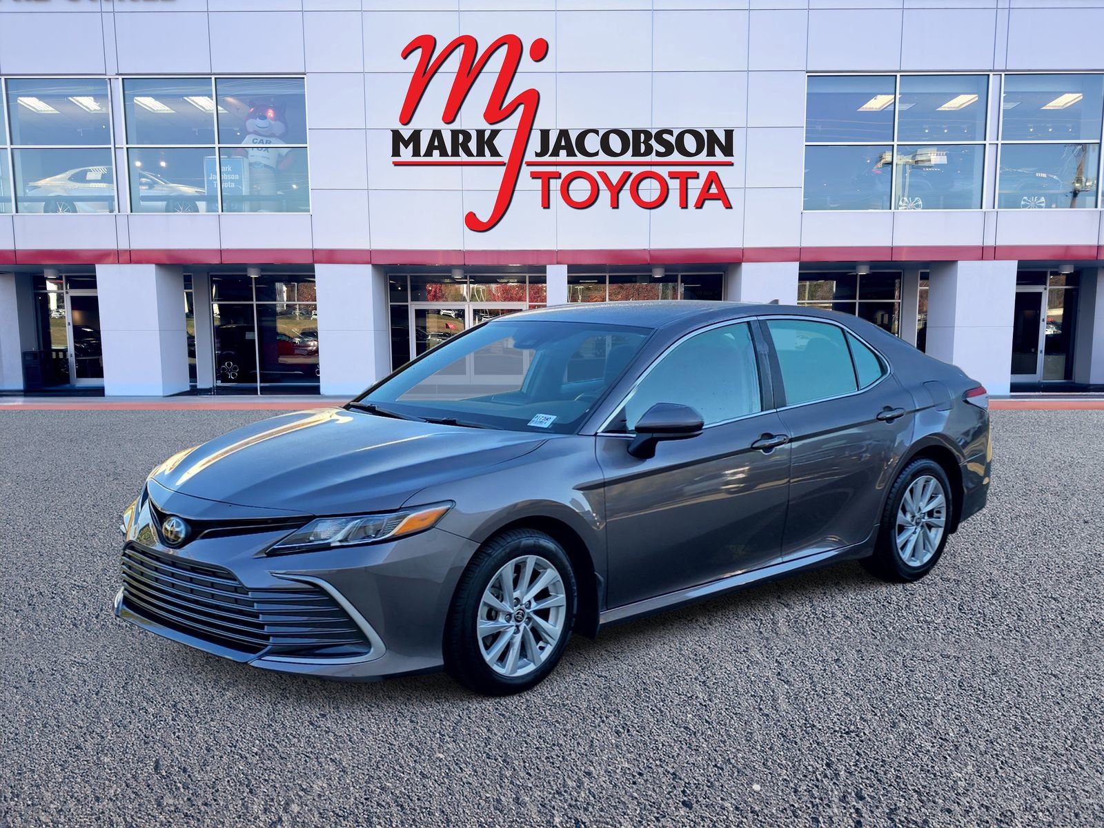 Used 2023 Toyota Camry LE