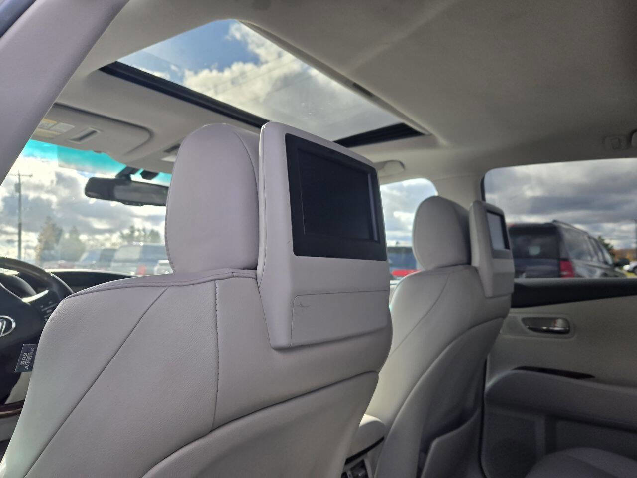 Used 2010 Lexus RX 350 AWD image 4