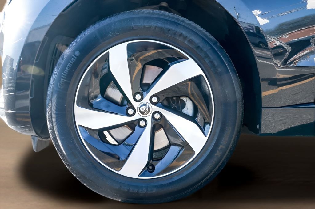 Used 2024 Jaguar F-PACE R-Dynamic S image 27