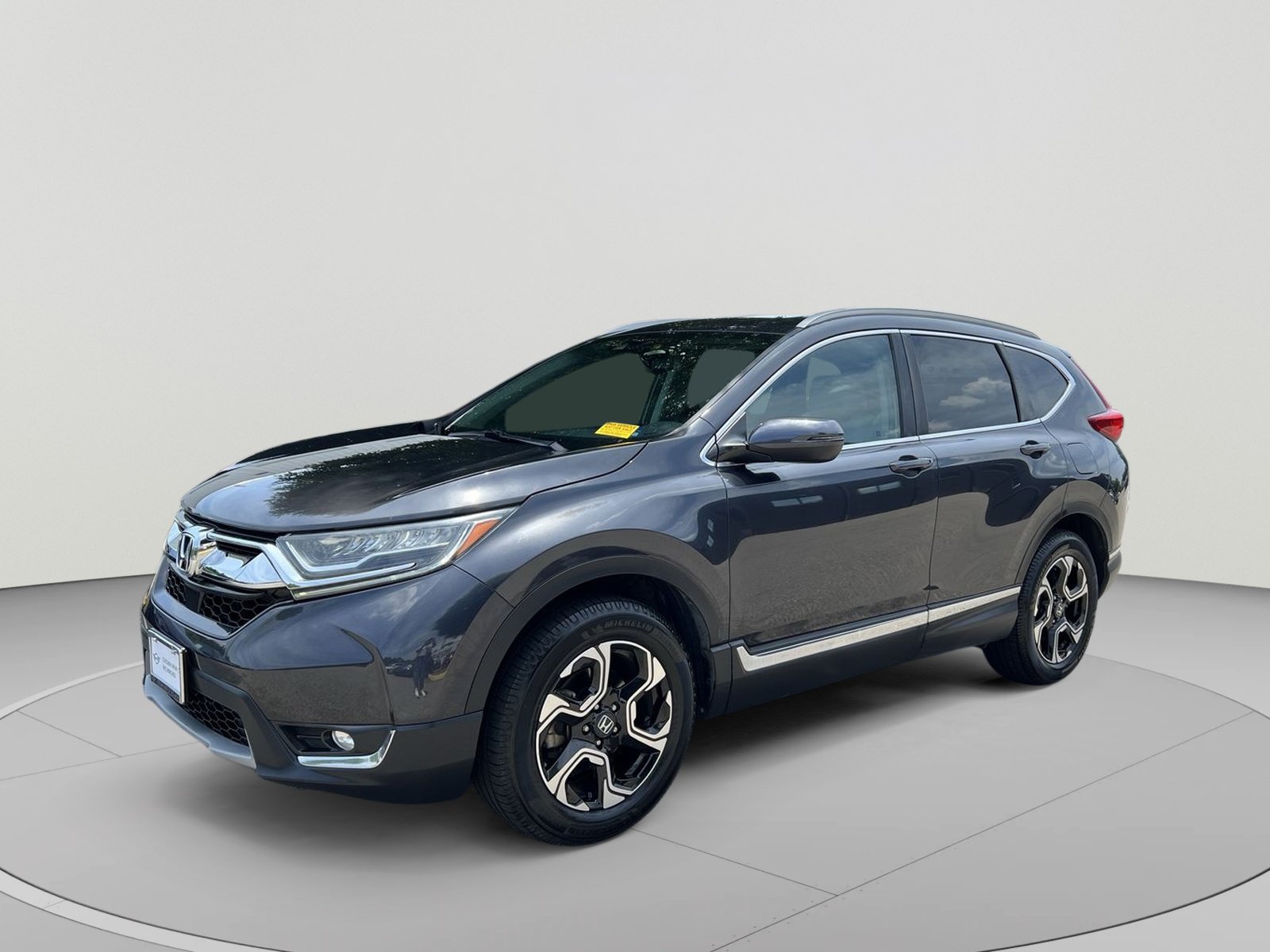 Used 2018 Honda CR-V Touring image 1