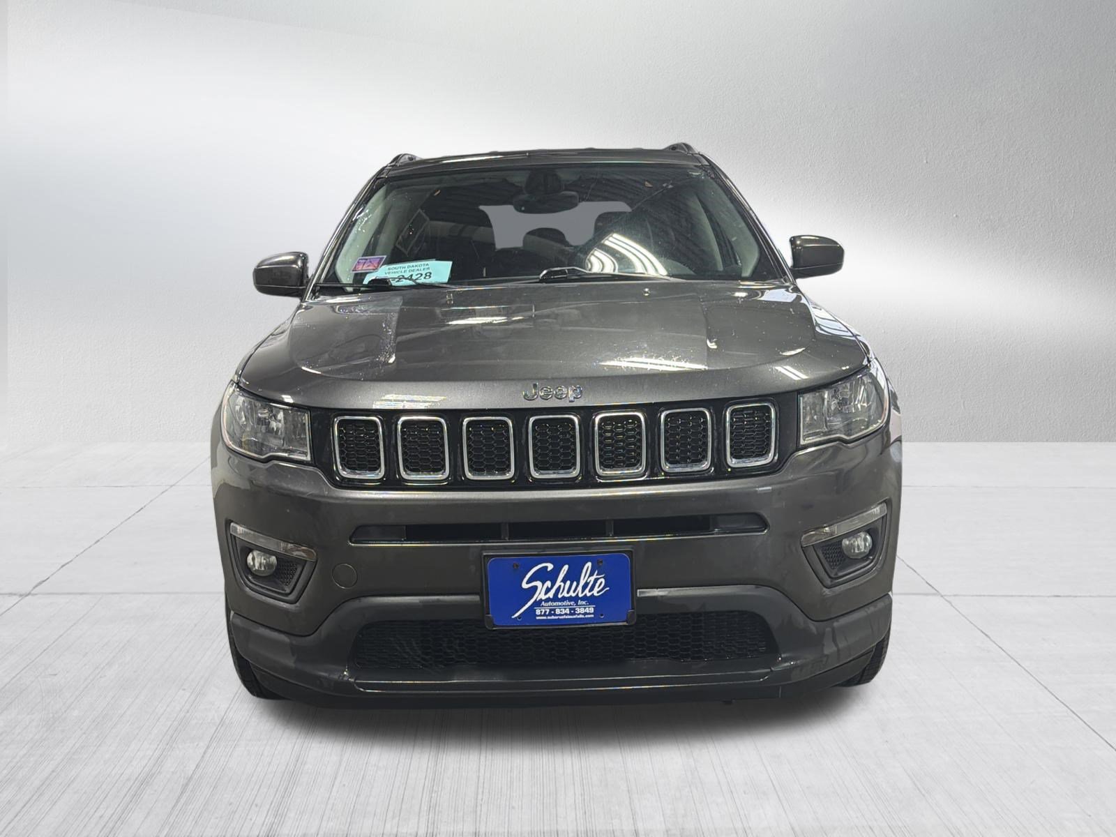 Used 2017 Jeep Compass Latitude w/ Popular Equipment Group image 2