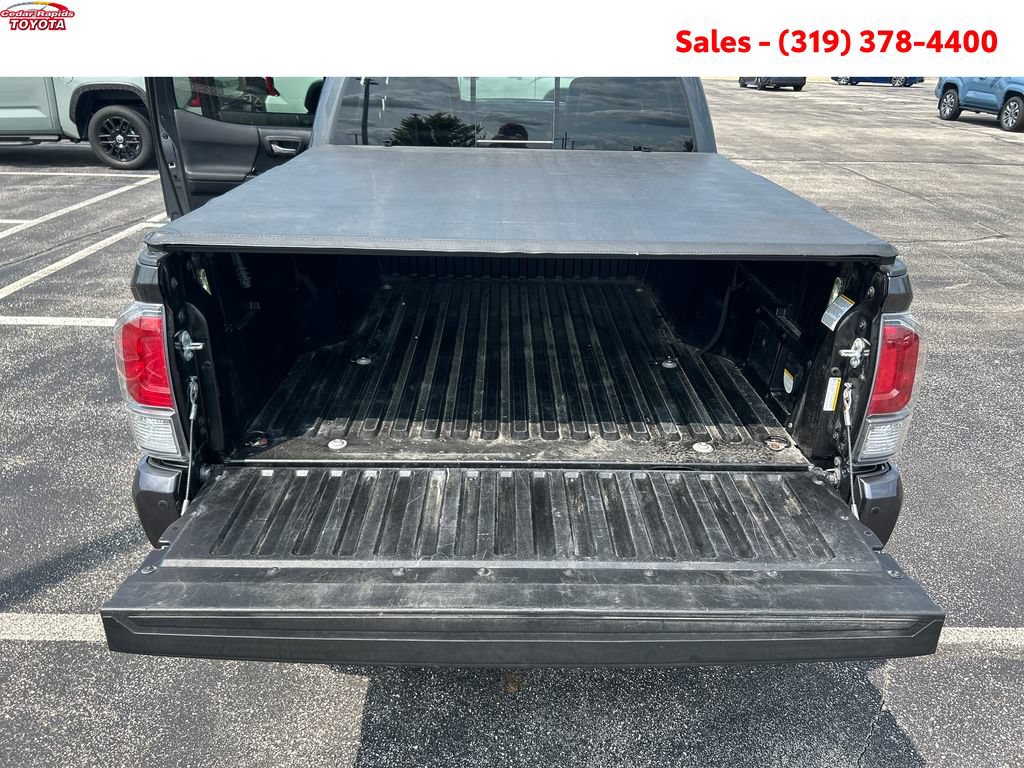 Certified 2022 Toyota Tacoma TRD Sport w/ TRD Premium Sport Package AWD/4WD image 22