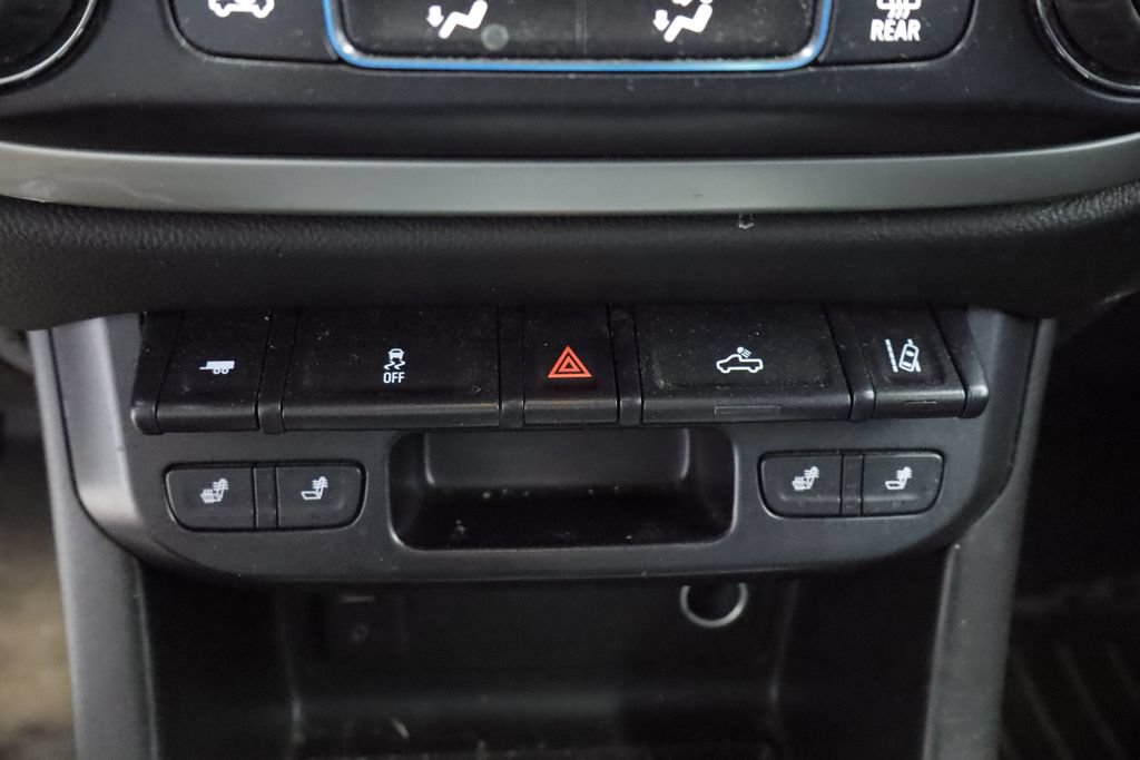 Used 2016 Chevrolet Colorado LT w/ Luxury Package, Chrome AWD/4WD image 26