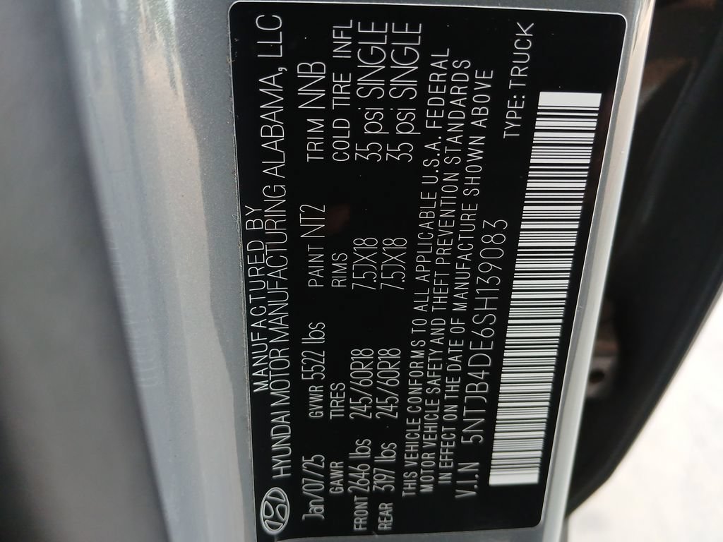 Used 2025 Hyundai Santa Cruz SEL FWD image 35