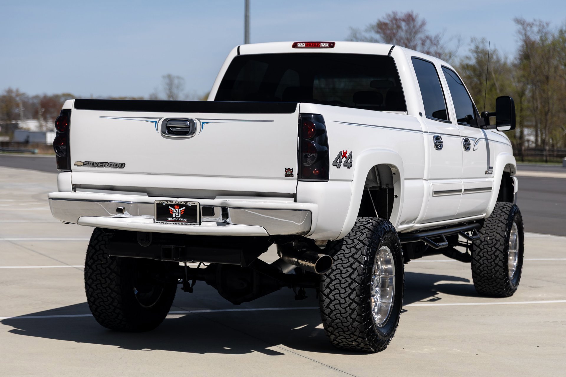 Used 2006 Chevrolet Silverado 2500 LT w/ Heavy-Duty Power Package image 19