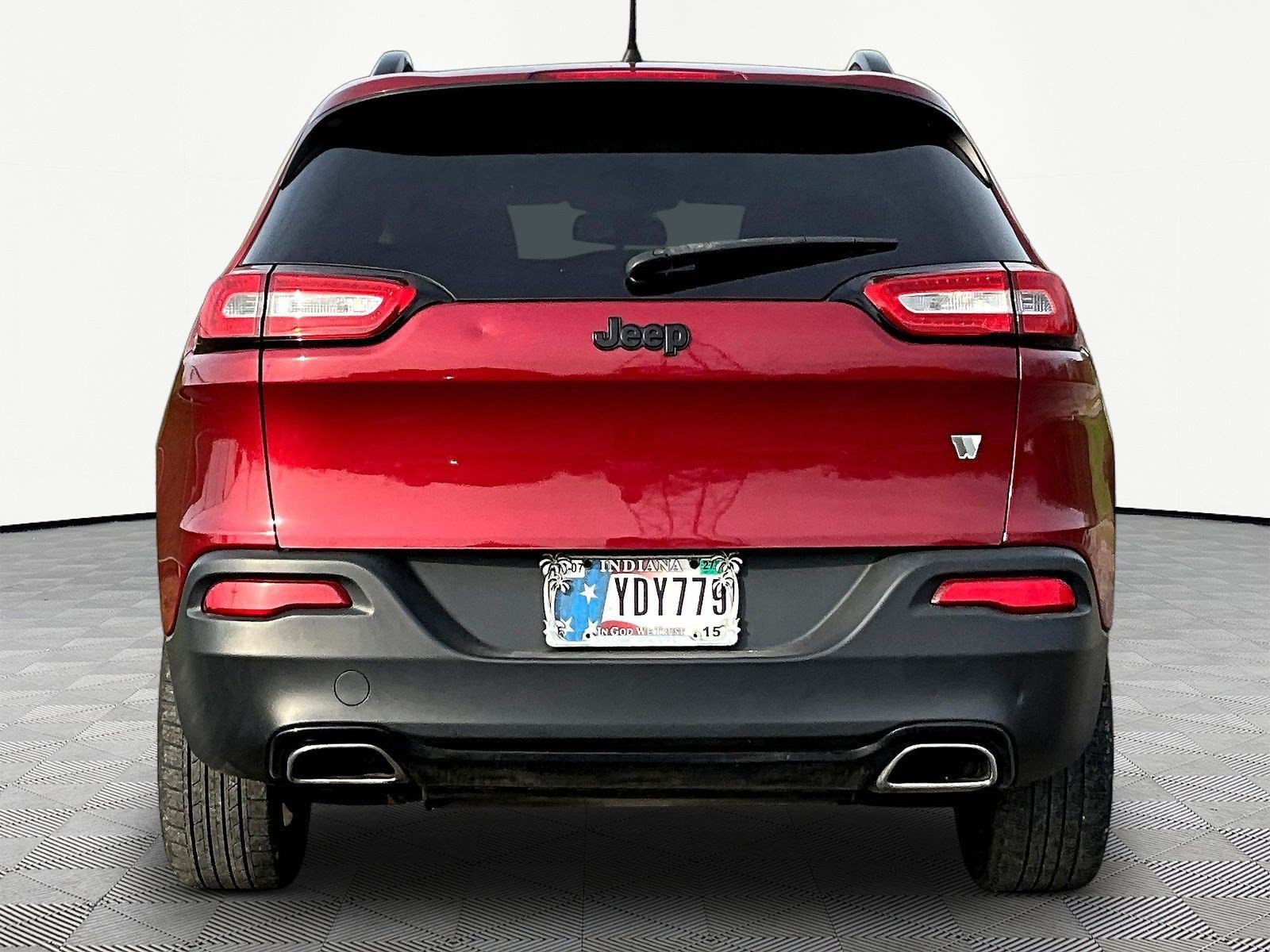Used 2016 Jeep Cherokee Sport FWD image 8