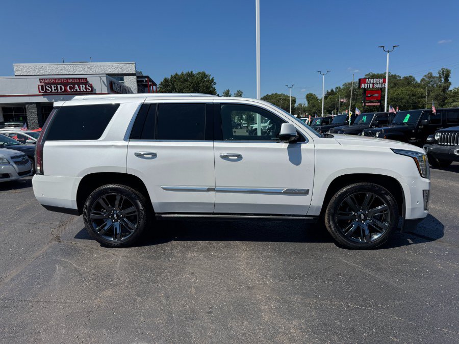 Used 2018 Cadillac Escalade Platinum AWD/4WD image 6
