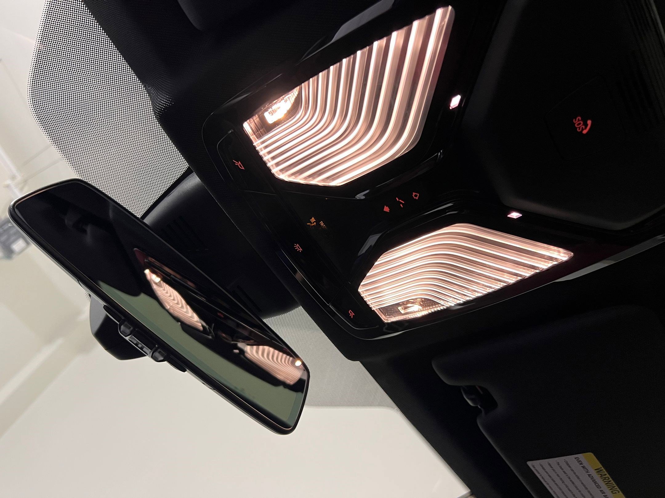 Used 2025 BMW 330i xDrive Sedan w/ Convenience Package AWD/4WD image 19