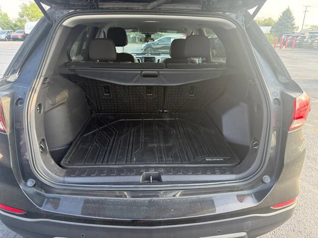 Used 2024 Chevrolet Equinox LT w/ LPO, Floor Liner Package FWD image 8