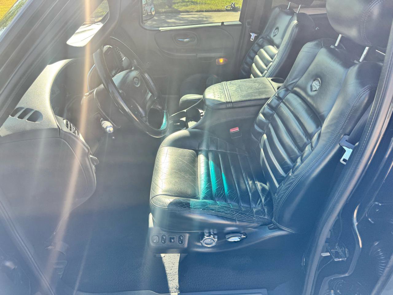 Used 2001 Ford F150 Harley-Davidson RWD image 15