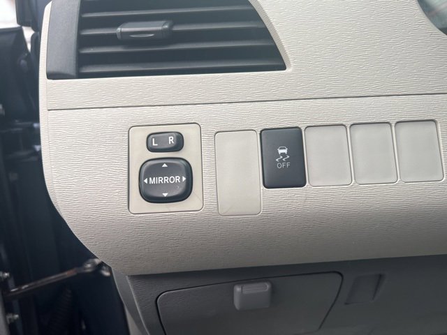 Used 2013 Toyota Sienna L image 5