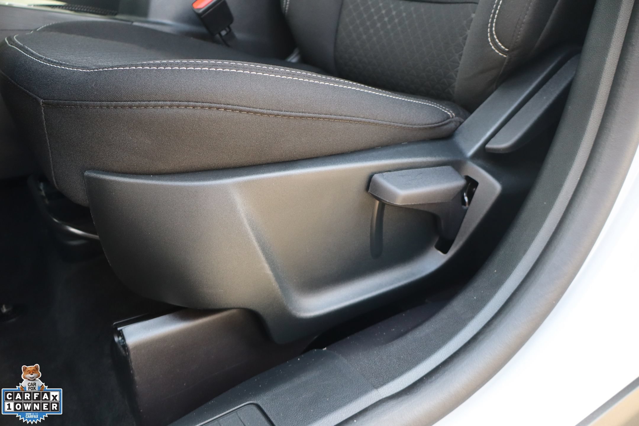 Used 2025 Ford Escape Active FWD image 13