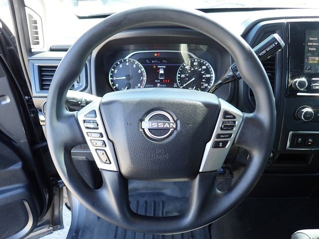 Used 2024 Nissan Titan SV image 20