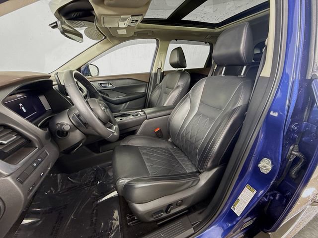 Used 2022 Nissan Rogue Platinum w/ Head-Up Display Package image 21