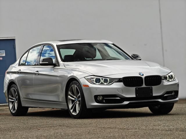 Used 2013 BMW 328i xDrive Sedan AWD/4WD image 1