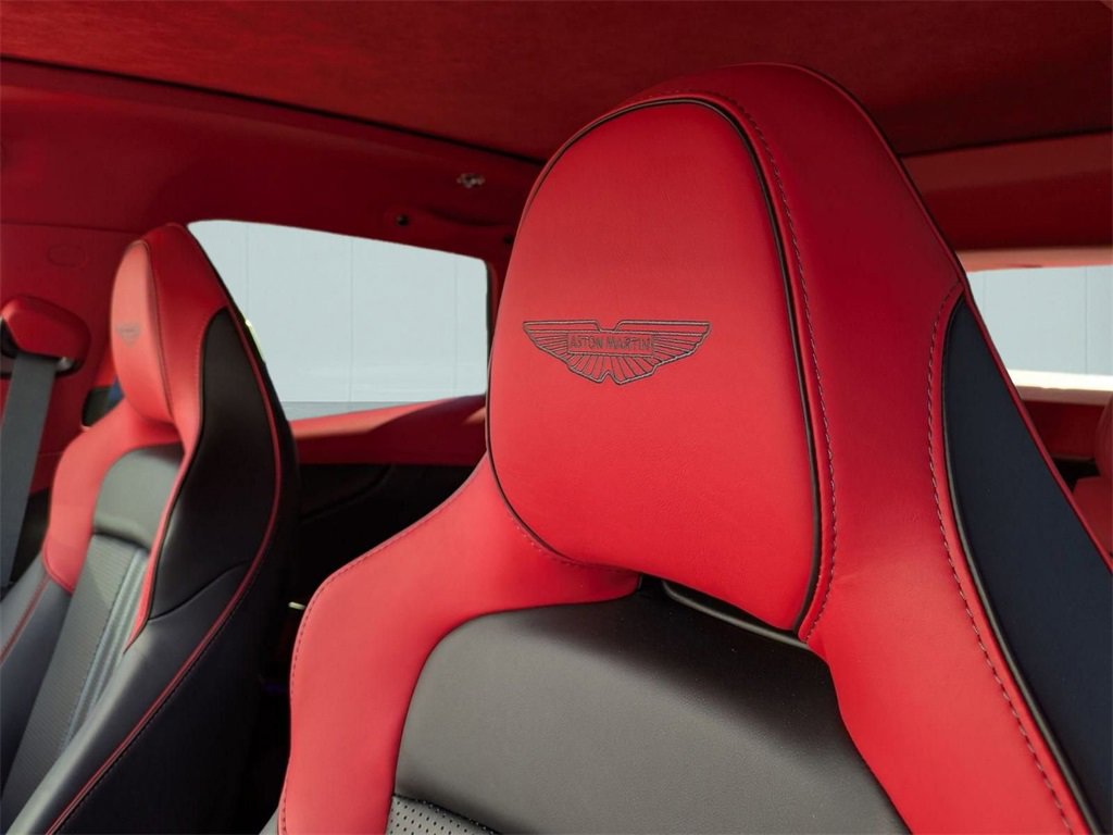 New 2025 Aston Martin DBX 707 image 38