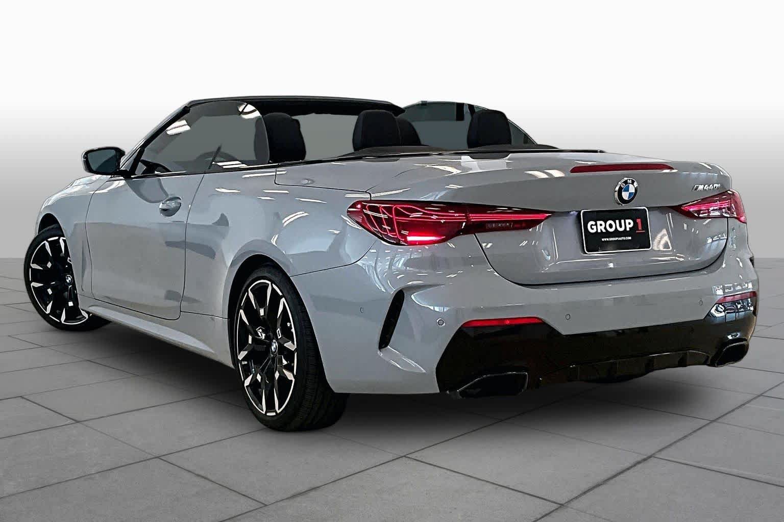 Used 2026 BMW M440i Convertible w/ Premium Package RWD image 10