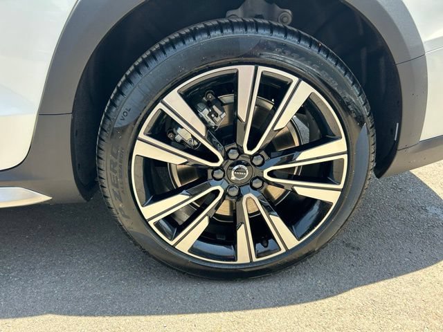 New 2026 Volvo V60 B5 Cross Country Ultra w/ Protection Package Premier AWD/4WD image 10