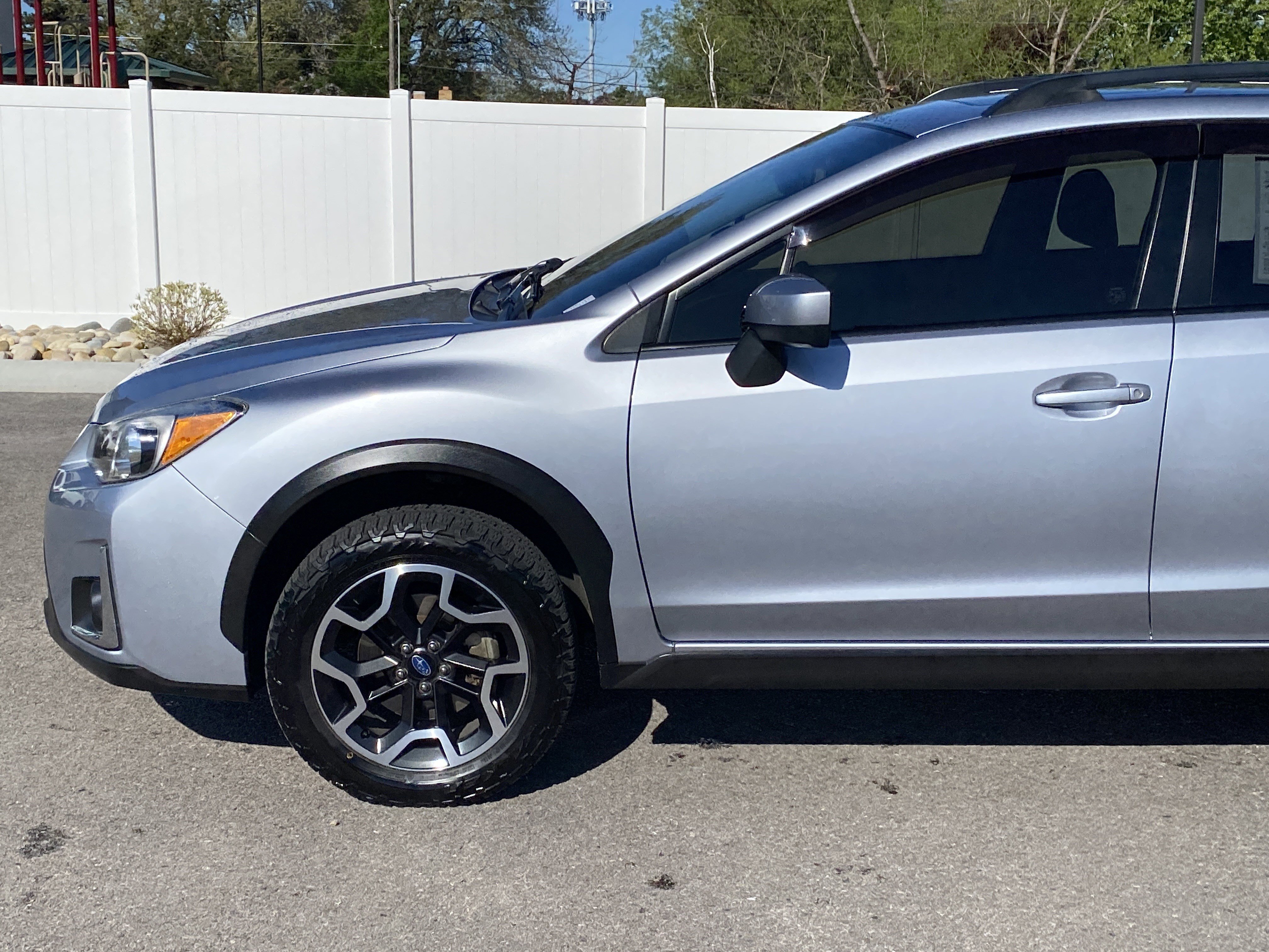 Used 2016 Subaru Crosstrek 2.0i Premium w/ Moonroof Package image 2