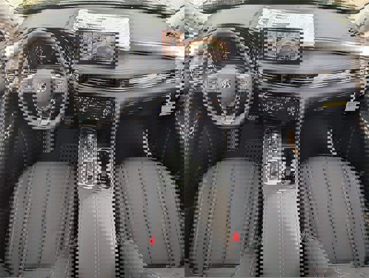 New 2026 INFINITI QX60 Luxe w/ Family Package image 21