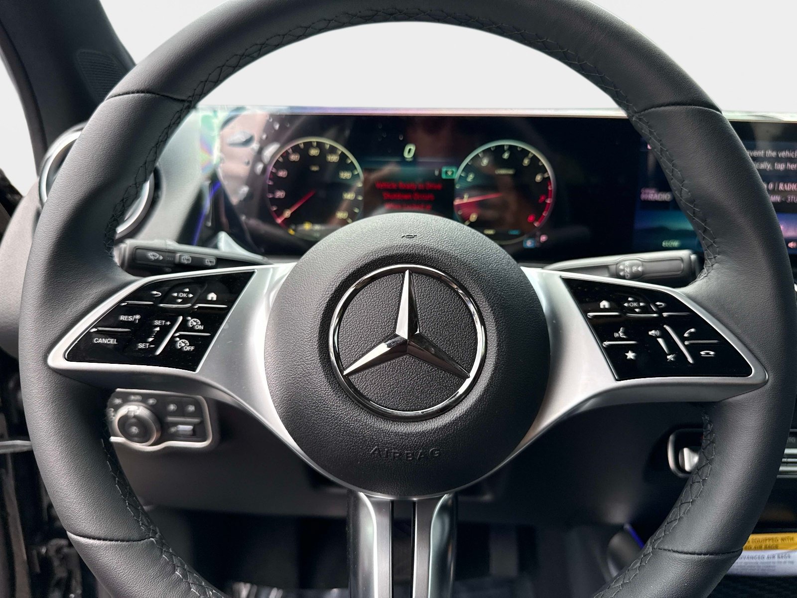 New 2026 Mercedes-Benz GLB 250 image 31