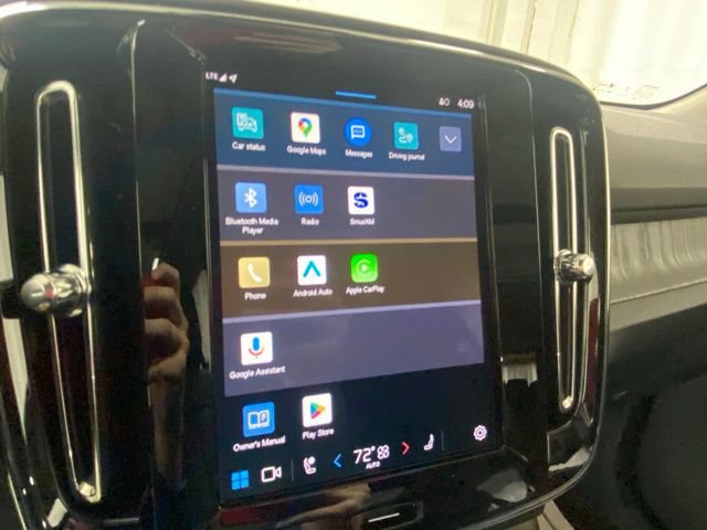 Used 2025 Volvo XC40 B5 Core AWD/4WD image 22