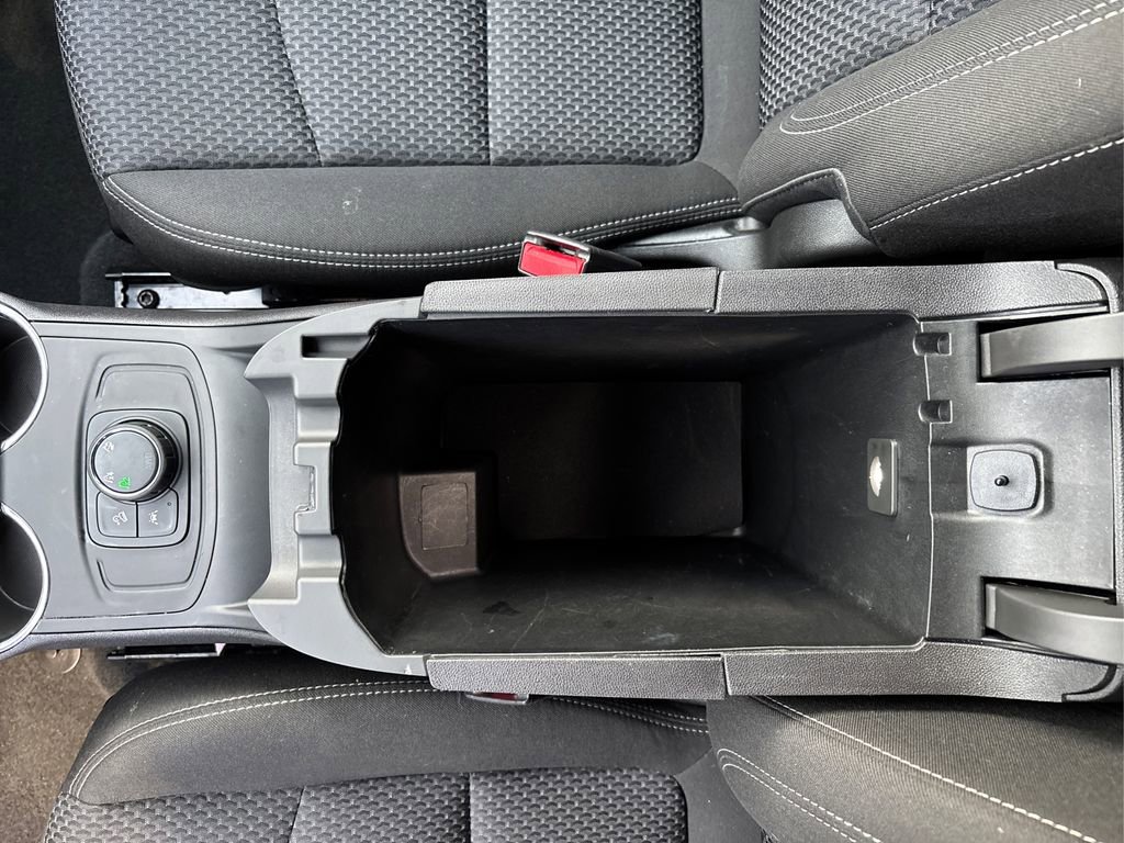 Used 2024 GMC Terrain SLE image 20