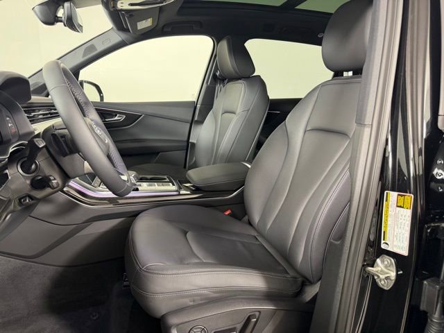 Used 2025 Audi Q7 2.0T Premium w/ Convenience Plus Package AWD/4WD image 18