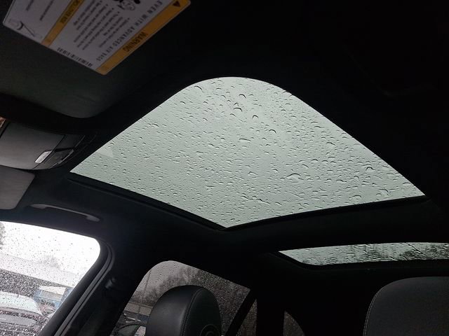 Used 2019 Mercedes-Benz GLC 350e 4MATIC image 17