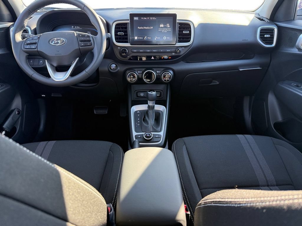 New 2026 Hyundai Venue SEL FWD image 13