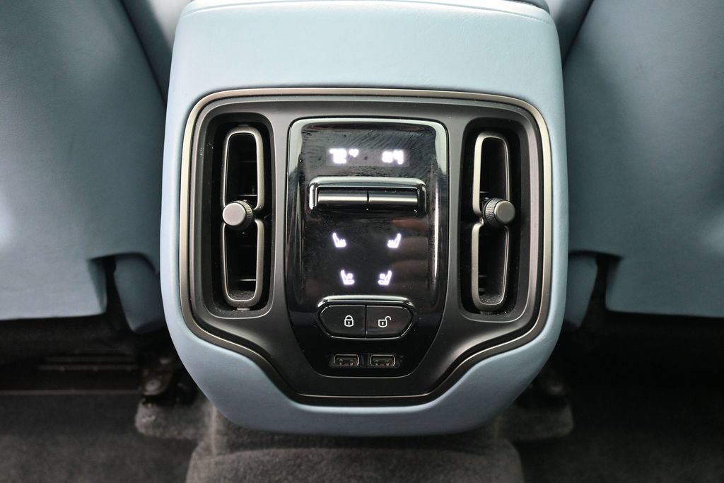 Used 2023 Aston Martin DBX 707 AWD/4WD image 23
