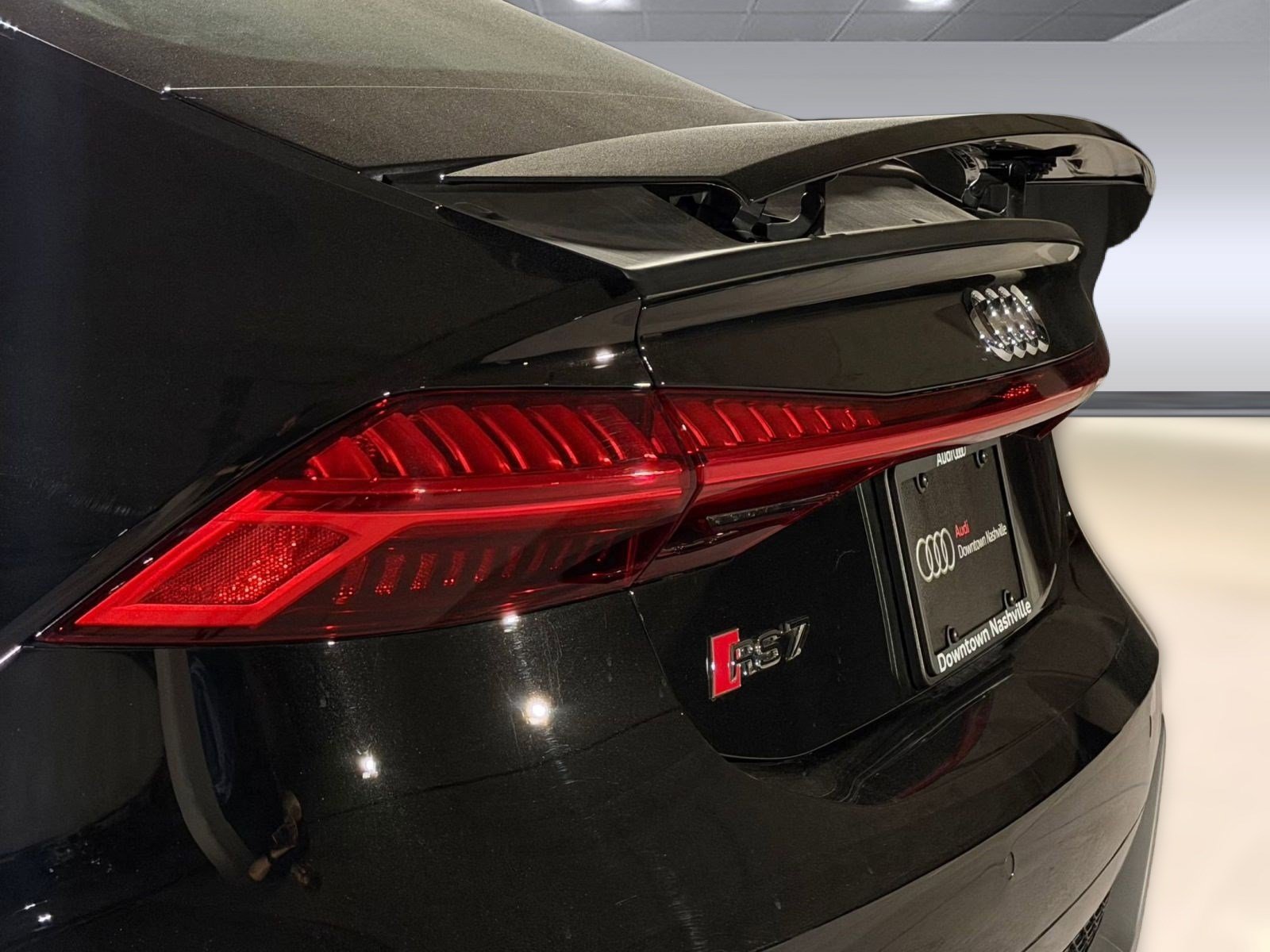 Used 2024 Audi RS 7 Performance AWD/4WD image 31