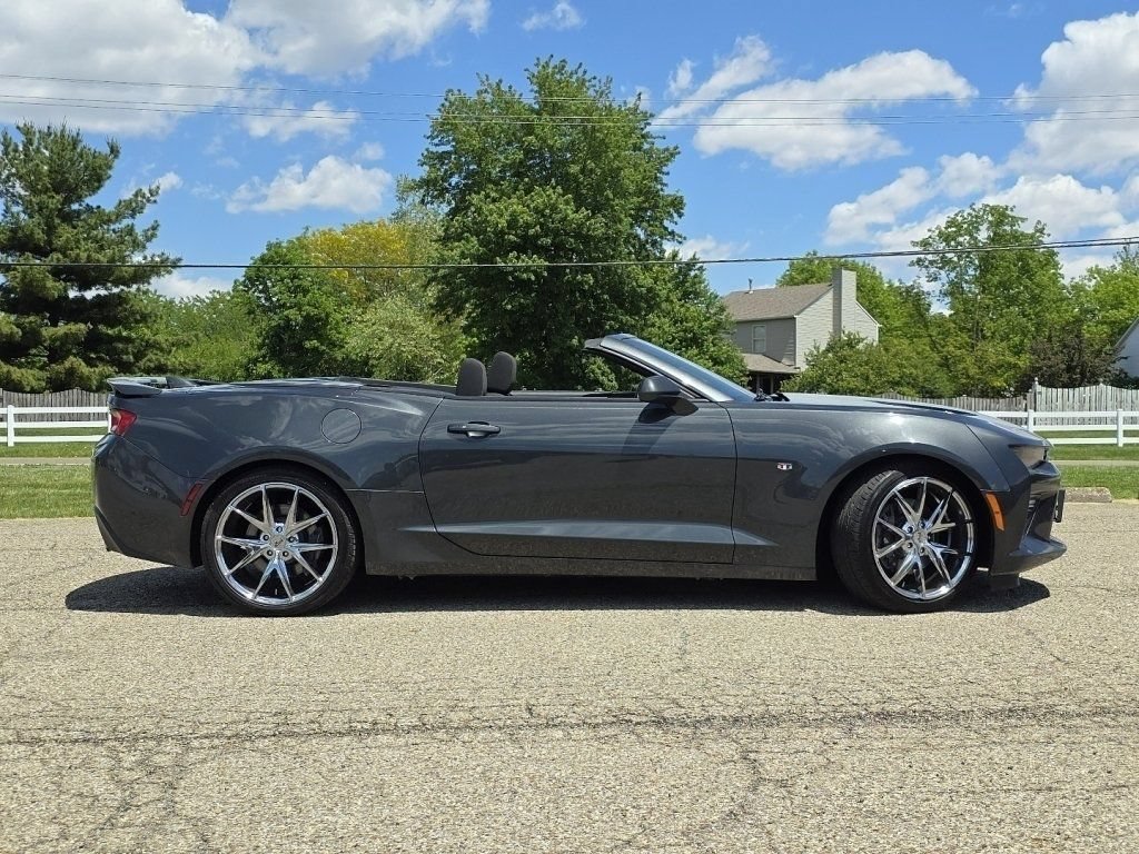 Used 2018 Chevrolet Camaro SS RWD image 16