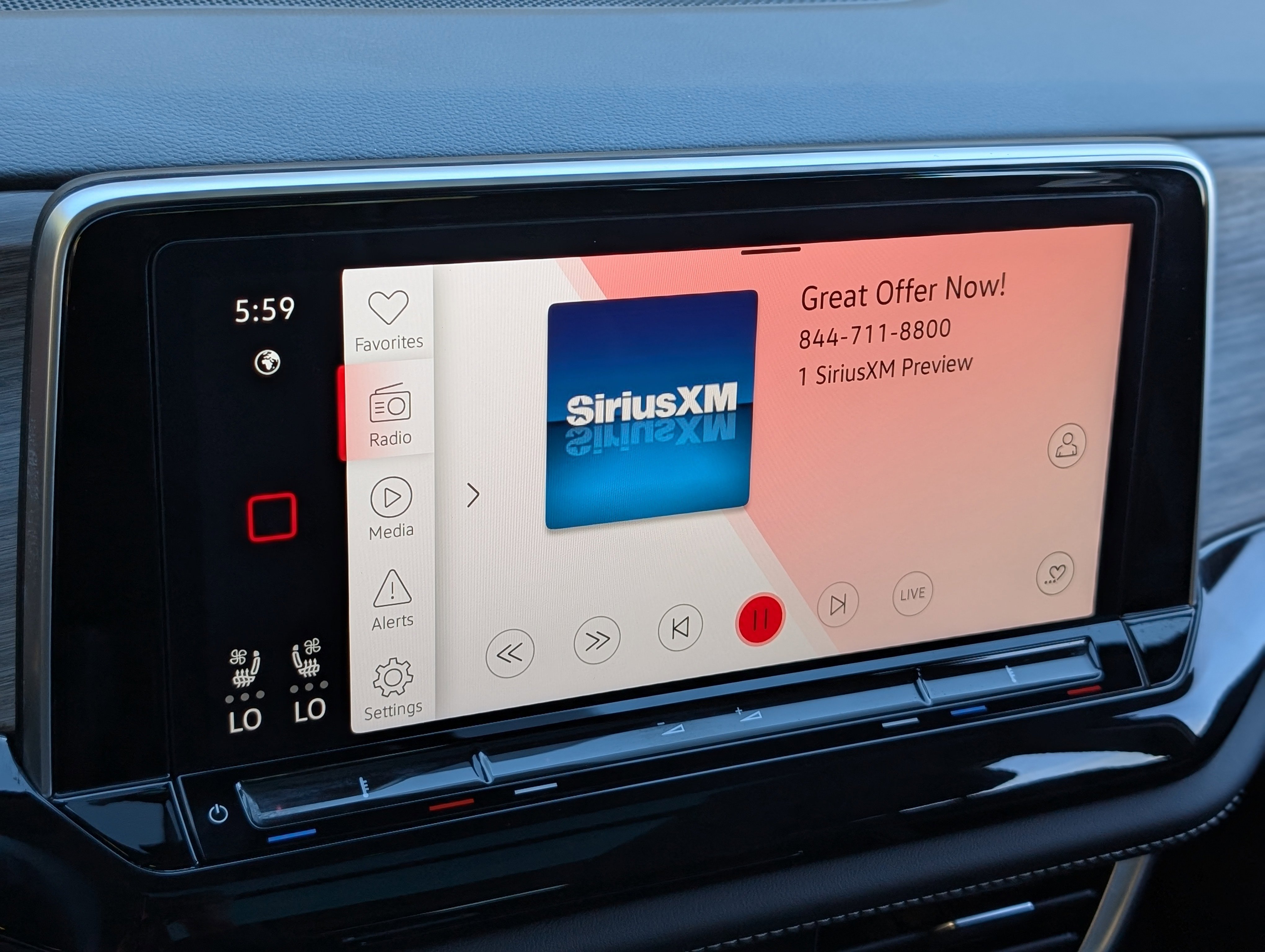 Used 2024 Volkswagen Atlas SEL image 34