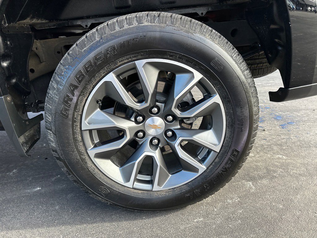 Used 2025 Chevrolet Silverado 1500 LT image 14