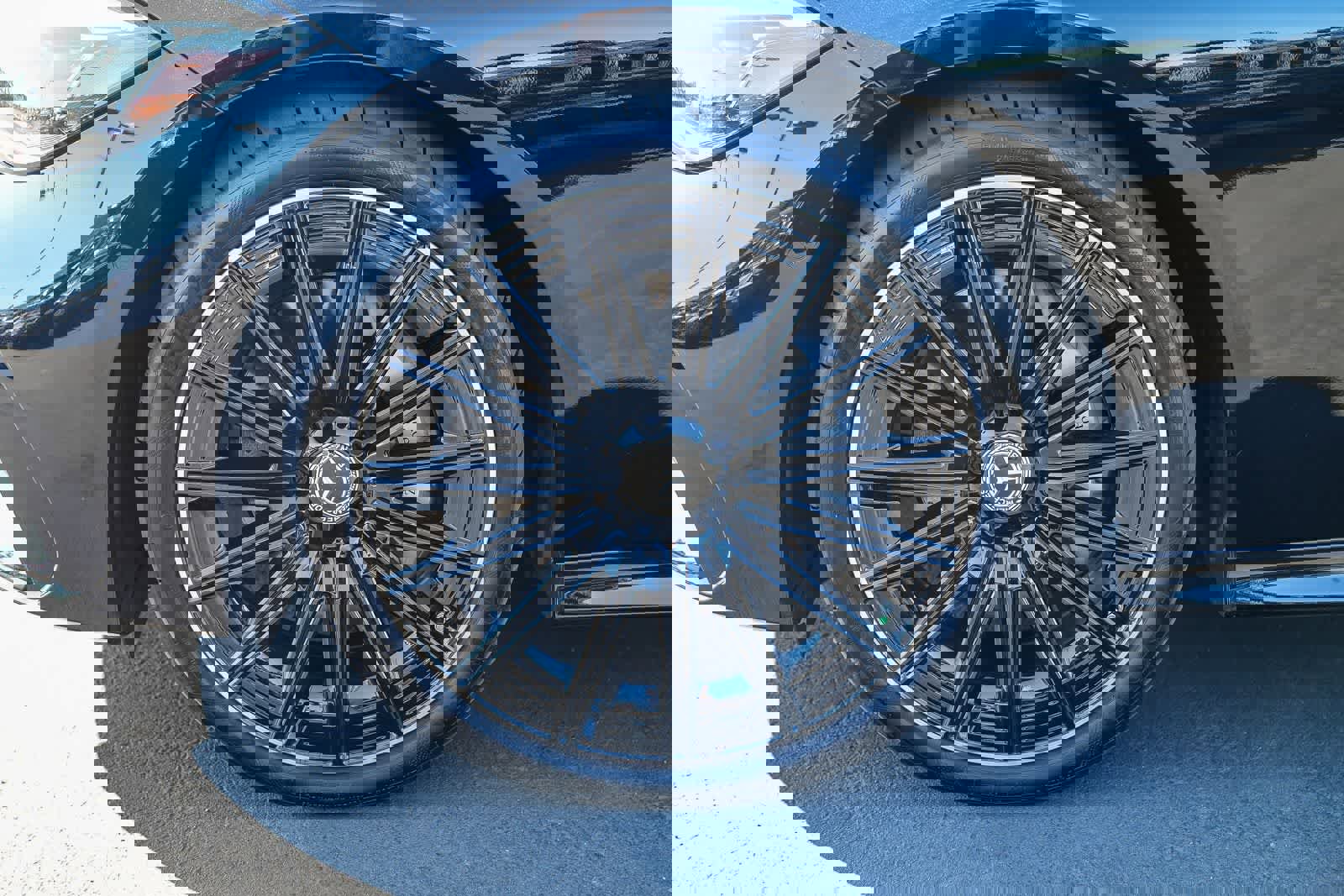 Used 2025 Mercedes-Benz CLE 300 4MATIC Coupe image 8