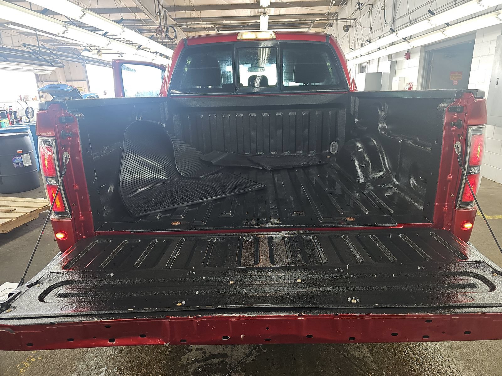 Used 2014 Ford F150 Raptor w/ Equipment Group 801A Luxury AWD/4WD image 14